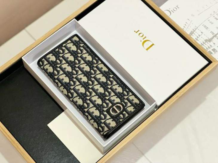 Picture of Dior Wallets _SKUfw239332751fw